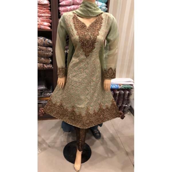 STUNNING CHIC STYLE CHIFFON EMBROIDERED PAKISTANI STYLE READYMADE SUIT