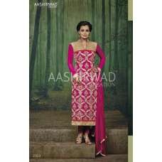 FUCHSIA DIA MIRZA DESIGNER SALWAR KAMEEZ FUCHSIA DIA MIRZA DESIGNER SALWAR KAMEEZ