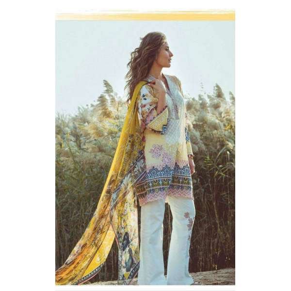 KAREENA KAPOOR SUMMER LAWN SUIT